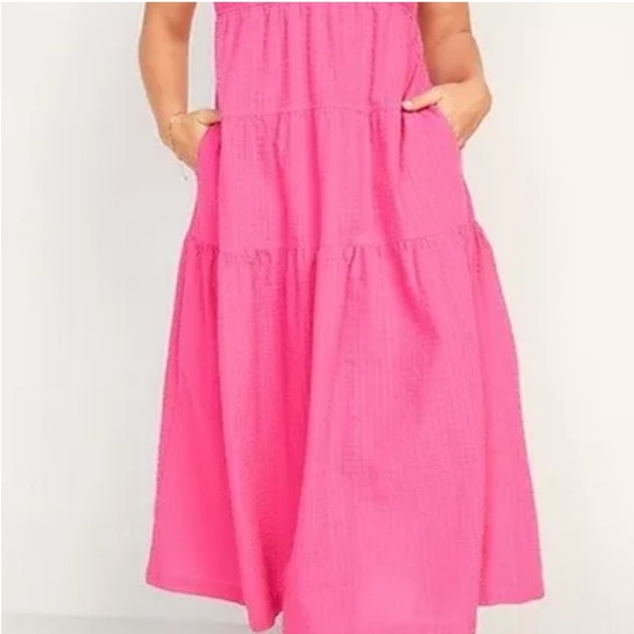 Old Navy Sleeveless Fit & Flare Tiered Smocked Seersucker All-Day Maxi Dress - Picture 6 of 14